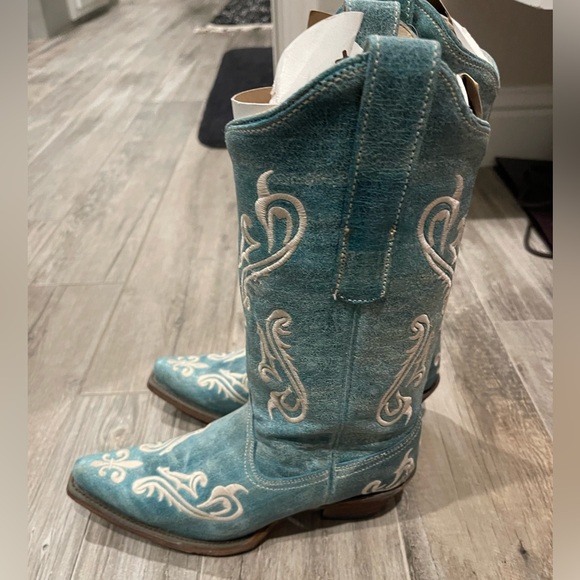 New without Box Women’s Corral Turquoise Cowboy Boots - Picture 3 of 7
